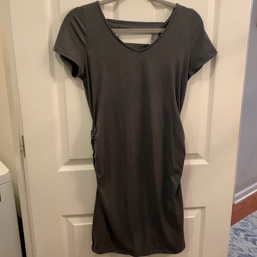 Full Moon maternity short sleeve dress with cute back detail - size S.